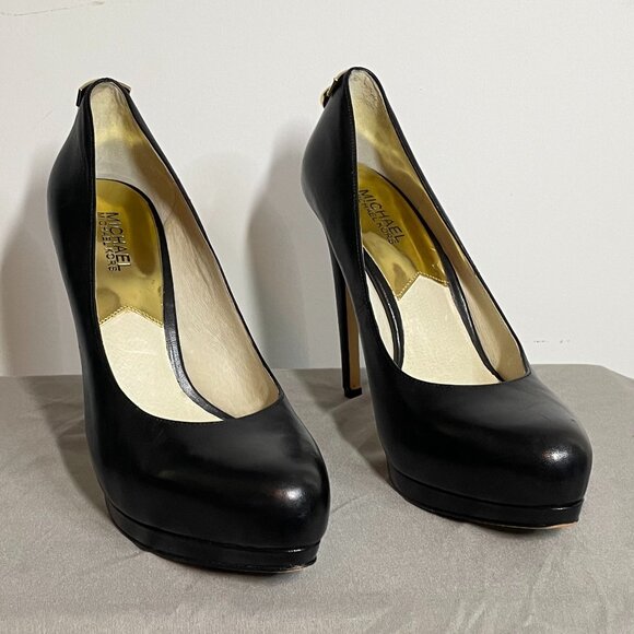 Michael Kors - Hamilton Pump - Picture 6 of 9